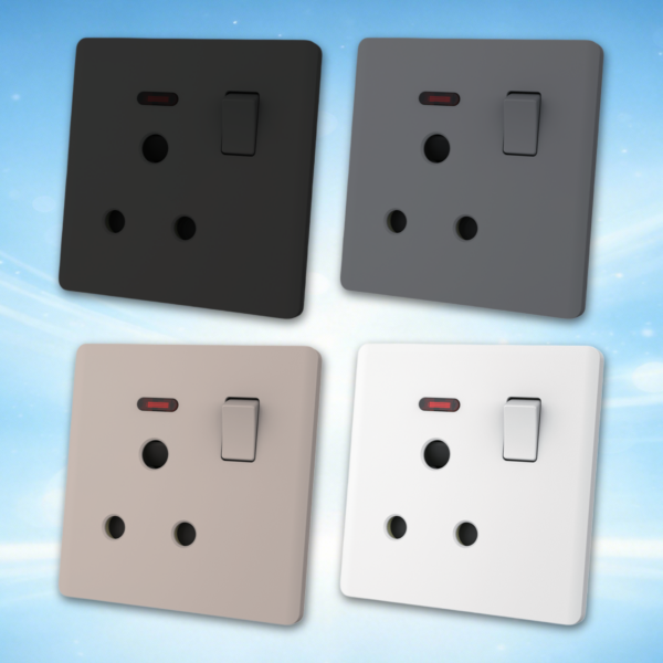 Sylvania 15A Socket With Neon